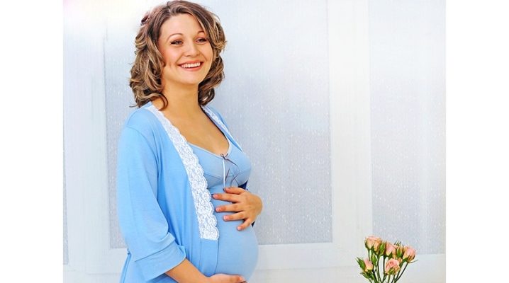 Халати для вагітних і годуючих мам